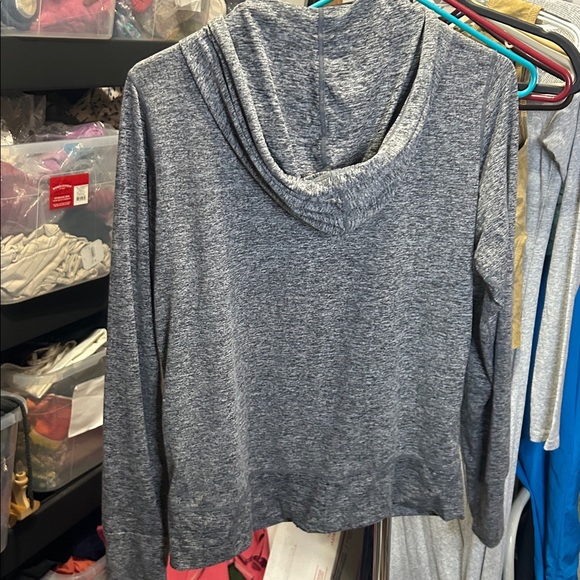 Vuori Halo Performance Hoodie Heather Gray Size Medium - Picture 10 of 10